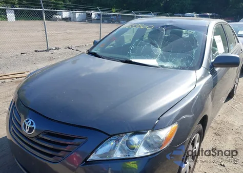 2009 Toyota Camry Le z USA, uszkodzony, nr VIN 4T4BE46K59R111323